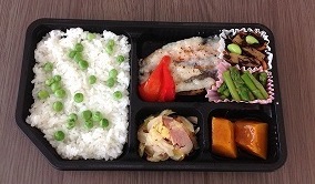 鯵の塩麹焼き弁当.jpg