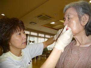 歯科衛生士による口腔ケア